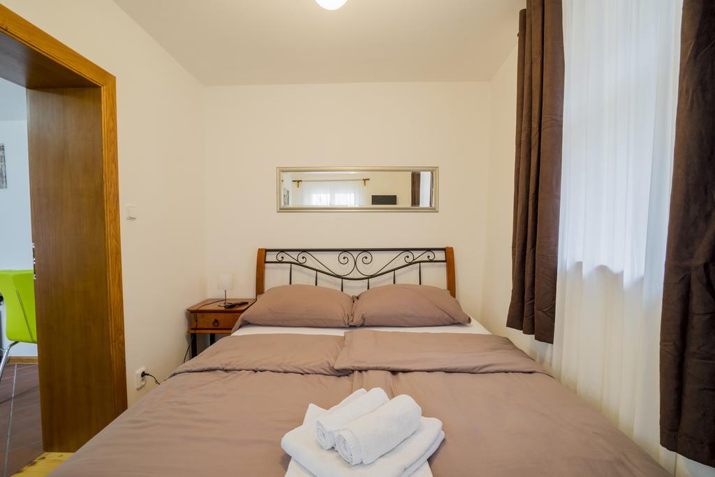 Apartment Ztracena 8 *